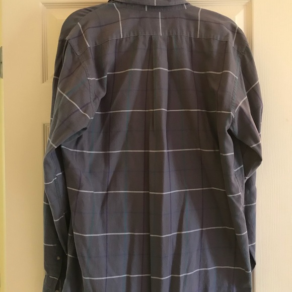 Lands’ End Button-Down - Picture 3 of 5